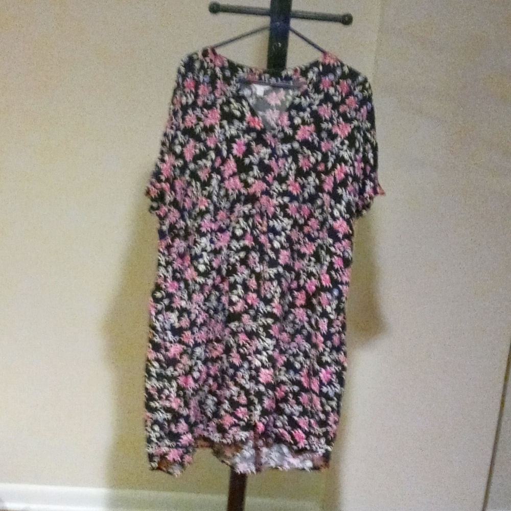 Time and Try casual summer dress size xl 16-18 light weight great for picnics.